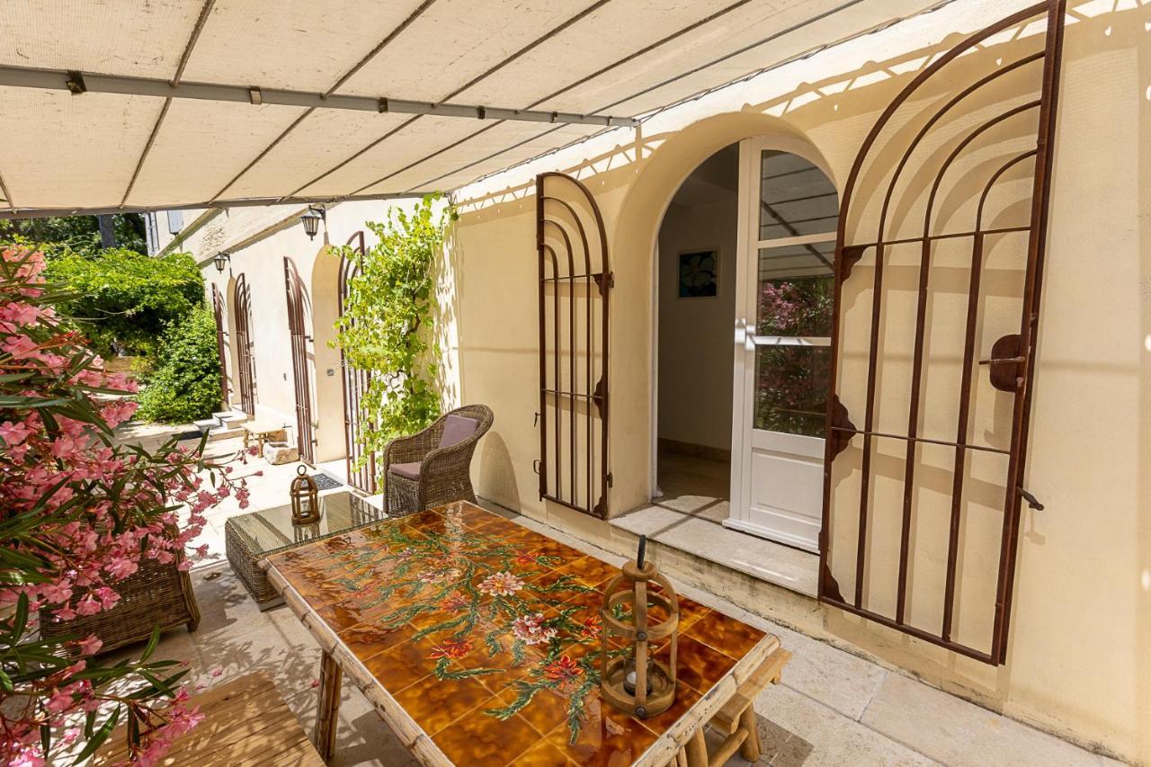 Bed and Breakfast Mas De Capelou Авиньон Экстерьер фото