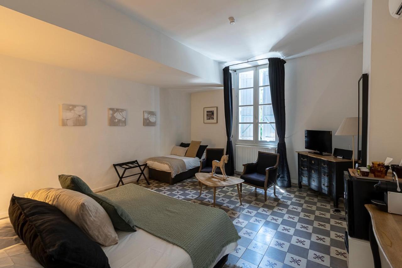 Bed and Breakfast Mas De Capelou Авиньон Экстерьер фото