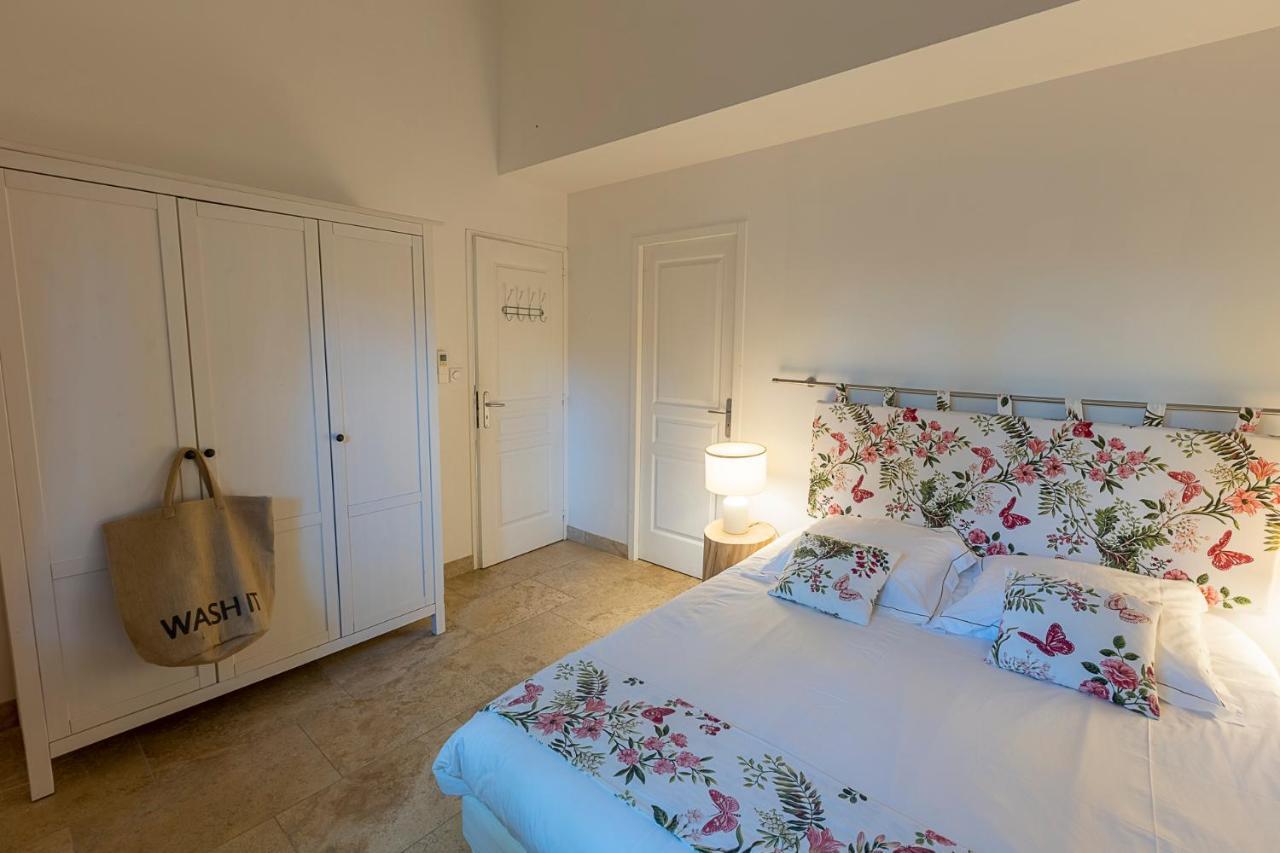 Bed and Breakfast Mas De Capelou Авиньон Экстерьер фото